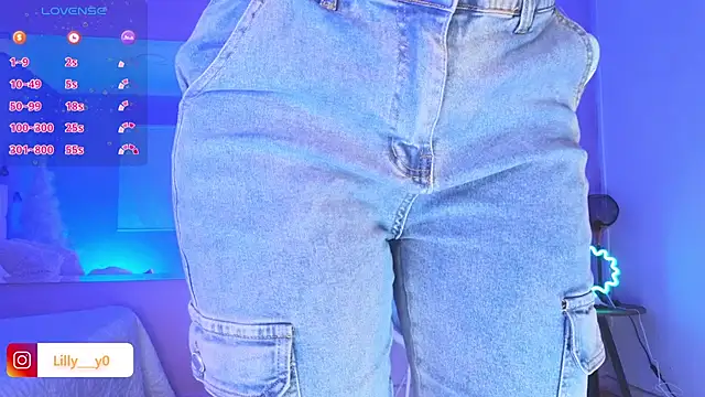 LillyDolls23 online show from March 2025 01:17:01 PM