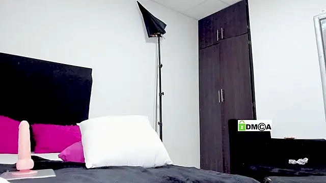 Scarlette1312 online show from January 2025 04:55:01 AM