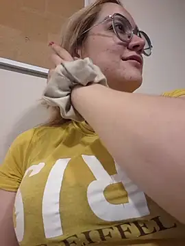 NaomiShimizu online show from February 2026 08:32:02 PM