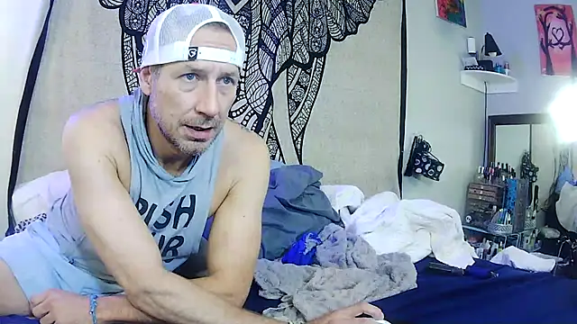 Snapshot of Obi-Spun-Kenobi chatting on January 2025 01:21:01 AM Obi-Spun-Kenobi online show from January 2025 01:21:01 AM