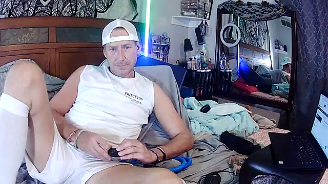 Snapshot of Obi-Spun-Kenobi chatting on September 2025 11:16:01 PM Obi-Spun-Kenobi online show from September 2025 11:16:01 PM