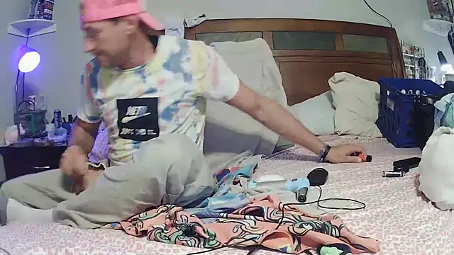 Snapshot of Obi-Spun-Kenobi chatting on September 2025 09:16:02 PM Obi-Spun-Kenobi online show from September 2025 09:16:02 PM