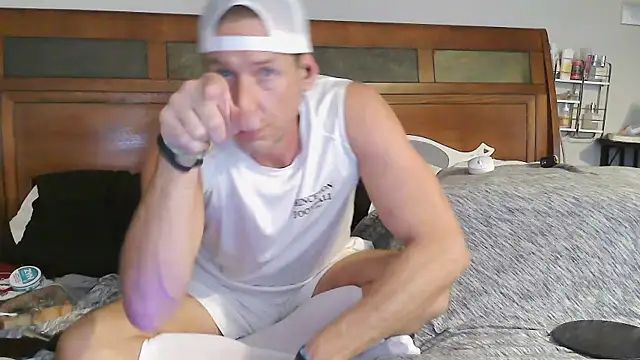 Snapshot of Obi-Spun-Kenobi chatting on October 2025 10:33:02 PM Obi-Spun-Kenobi online show from October 2025 10:33:02 PM