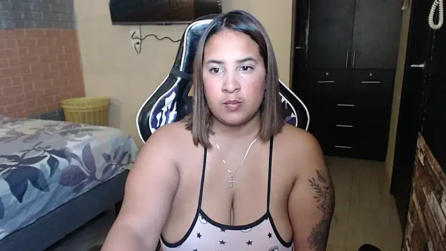 Snapshot of KathyHardcore69 chatting on May 2026 03:02:01 AM KathyHardcore69 online show from May 2026 03:02:01 AM