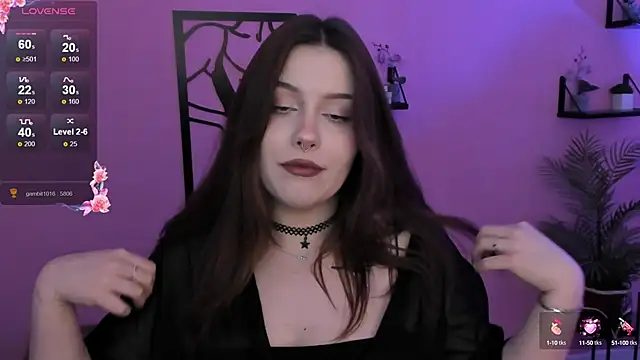 CoralineKeyns online show from March 2025 08:52:01 AM