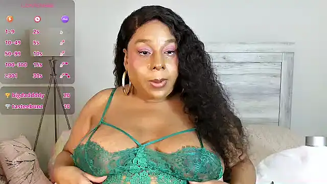 Snapshot of Carmen_Cream chatting on June 2026 07:54:01 AM Carmen Cream online show from June 2026 07:54:01 AM