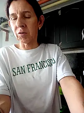 Cameron puppy online show from November 2025 08:31:01 PM