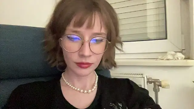 ms christiana online show from May 2026 09:22:01 PM