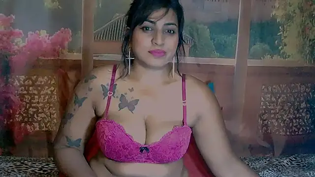 RoyalIndianCreamPuff online show from February 2026 07:48:01 PM