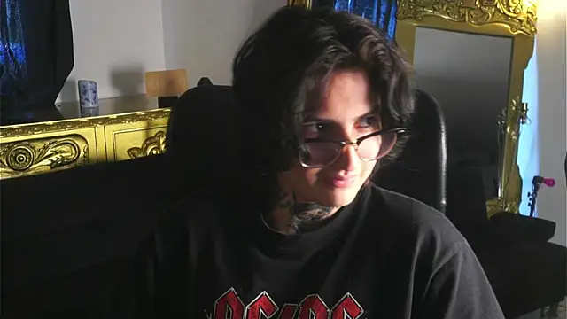 dantecoppolaa  online show from January 2025 07:35:01 PM