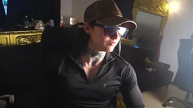 dantecoppolaa  online show from February 2025 10:19:01 PM