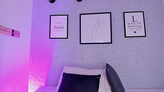 Snapshot of Natasha_harper chatting on September 2025 11:32:01 AM Natasha harper online show from September 2025 11:32:01 AM