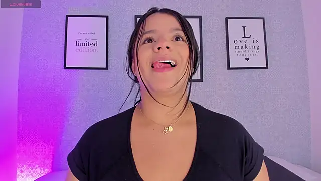 Snapshot of Natasha_harper chatting on November 2025 11:53:01 AM Natasha harper online show from November 2025 11:53:01 AM