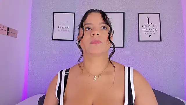 Snapshot of Natasha_harper chatting on November 2025 11:42:01 AM Natasha harper online show from November 2025 11:42:01 AM