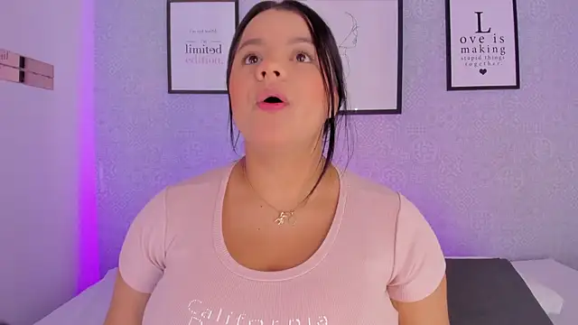 Snapshot of Natasha_harper chatting on December 2025 11:47:01 AM Natasha harper online show from December 2025 11:47:01 AM