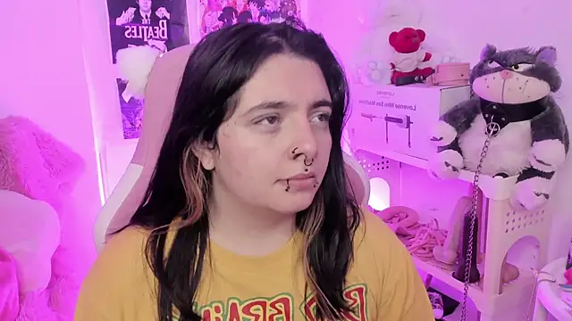 Sachi Meow online show from December 2025 11:48:01 AM