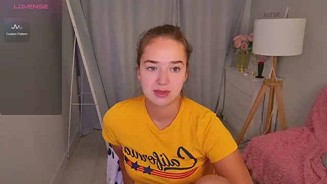 LovelyJessie online show from April 2026 01:46:02 PM