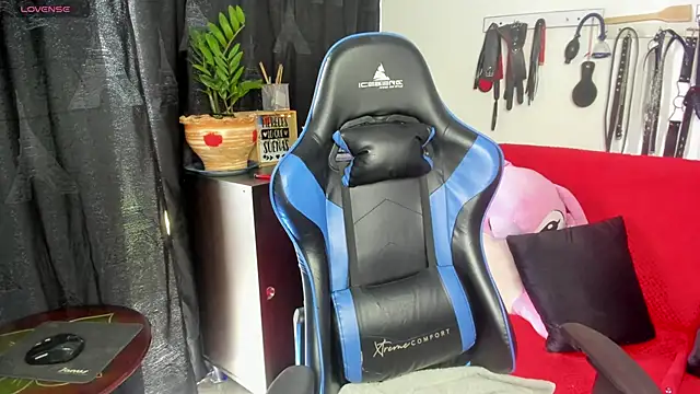 scarlet-kennedy98 online show from February 2025 06:37:02 PM