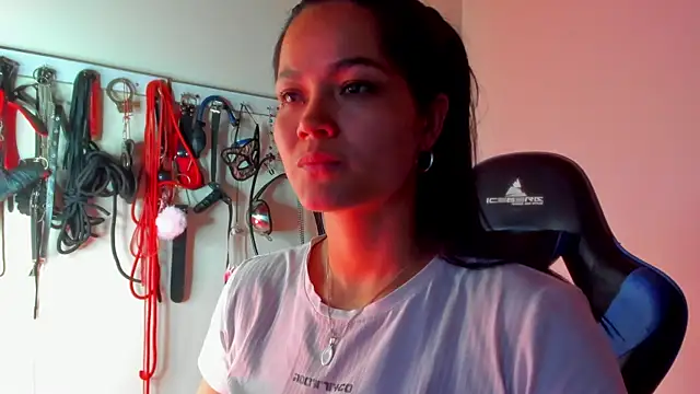 scarlet-kennedy98 online show from April 2026 08:32:01 PM