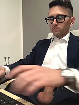 masterboss  online show from April 2026 11:57:01 AM