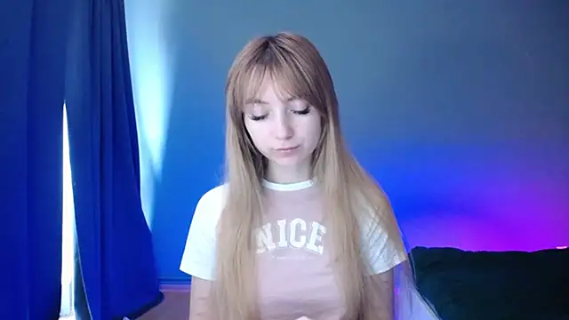 LuciaYoung online show from March 2025 10:03:02 AM