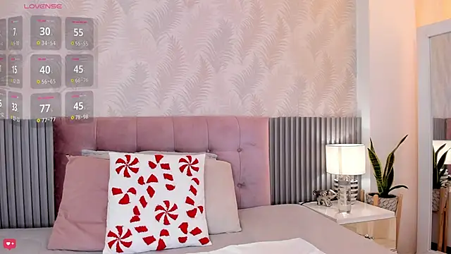 Sally Azmani  online show from December 2025 12:21:02 PM