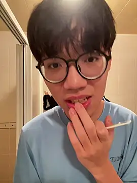 Snapshot of hihi0169 chatting on December 2024 03:48:01 PM hihi0169 online show from December 2024 03:48:01 PM