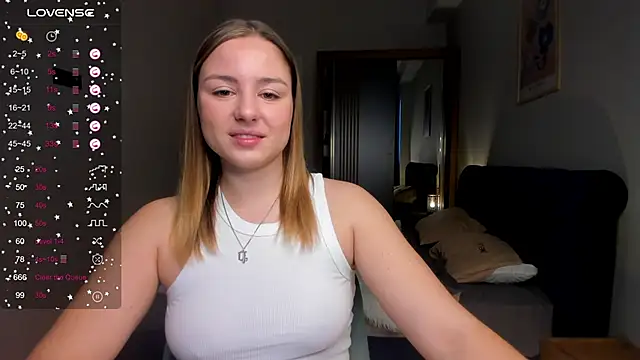 Snapshot of ThreeshaWhite chatting on March 2025 05:33:01 AM ThreeshaWhite online show from March 2025 05:33:01 AM