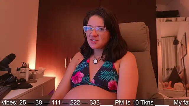 Anah s online show from April 2026 02:51:02 AM