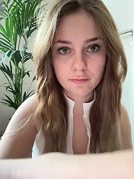 MaribelRiver online show from February 2026 03:19:01 PM