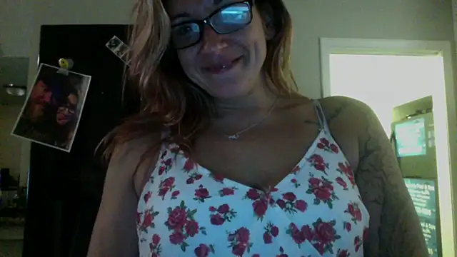 Snapshot of bella8769 chatting on February 2026 07:54:02 AM bella8769 online show from February 2026 07:54:02 AM