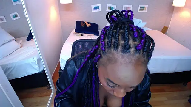 kiara evanss online show from January 2025 11:56:01 PM