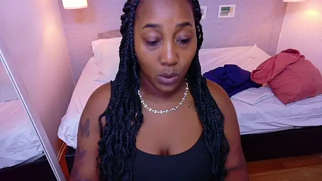 Snapshot of kiara_evanss chatting on June 2026 03:44:02 AM kiara evanss online show from June 2026 03:44:02 AM