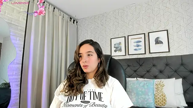 Snapshot of emma__smith1 chatting on March 2025 12:12:01 PM emma smith1 online show from March 2025 12:12:01 PM