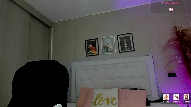 Snapshot of emma__smith1 chatting on February 2026 11:59:01 AM emma smith1 online show from February 2026 11:59:01 AM