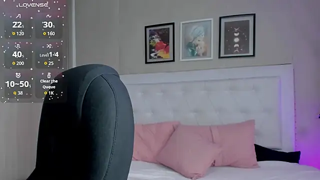 emma  smith1 online show from March 2026 12:44:02 PM