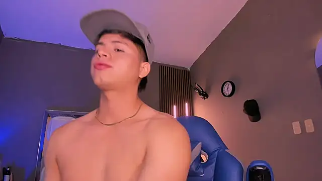 Snapshot of Niicky1_ chatting on March 2025 11:59:02 PM Niicky1  online show from March 2025 11:59:02 PM