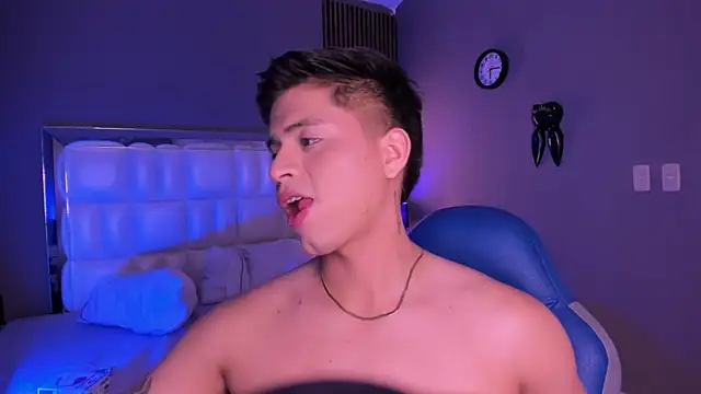 Snapshot of Niicky1_ chatting on September 2025 09:15:01 PM Niicky1  online show from September 2025 09:15:01 PM