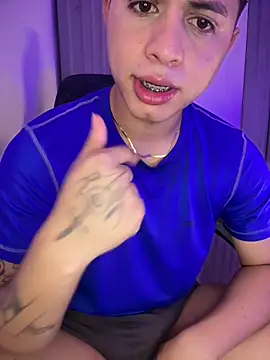 Niicky1  online show from April 2026 03:24:01 PM