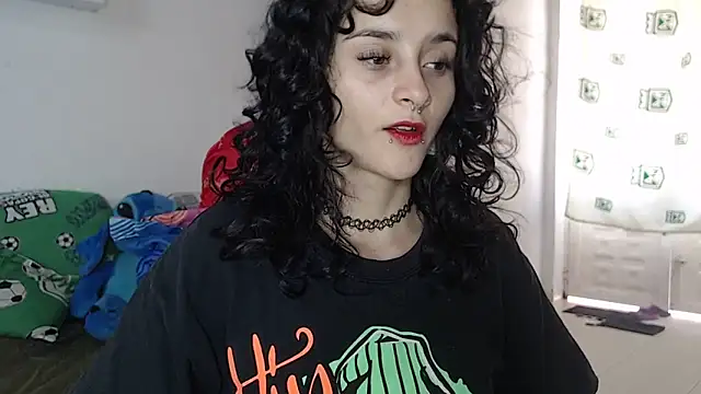 kitty22  online show from December 2024 03:21:01 PM