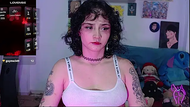 kitty22  online show from November 2025 07:23:02 PM