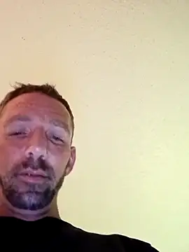 Treemandude online show from November 2025 06:24:02 AM