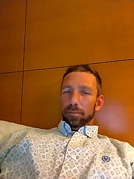 Treemandude online show from November 2025 01:44:01 AM