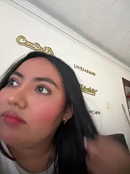 Snapshot of LucciaPorter chatting on February 2026 02:16:02 PM LucciaPorter online show from February 2026 02:16:02 PM