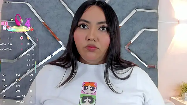 Snapshot of LucciaPorter chatting on February 2026 02:29:02 PM LucciaPorter online show from February 2026 02:29:02 PM