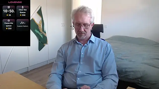 Snapshot of tom-swede chatting on March 2026 01:33:02 PM tom-swede online show from March 2026 01:33:02 PM