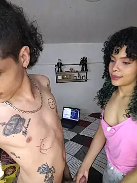 Snapshot of TheKing6ix9ine69 chatting on July 2026 04:11:01 PM TheKing6ix9ine69 online show from July 2026 04:11:01 PM
