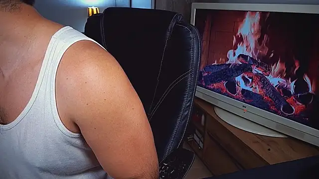 officeman7 online show from January 2025 08:27:01 PM