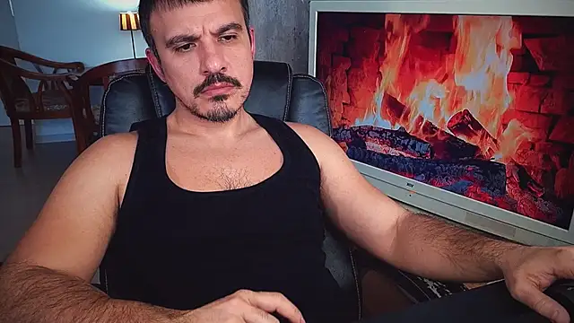 officeman7 online show from January 2025 01:49:01 PM