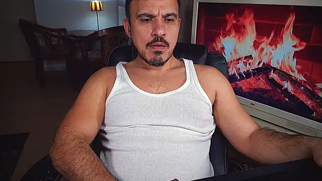 officeman7 online show from February 2025 05:08:01 PM